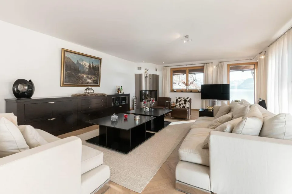 Beautiful 3 Bedroom Apartment with Boat Mooring and Lake View, Chalet Brienzersee – photo 17 of 30