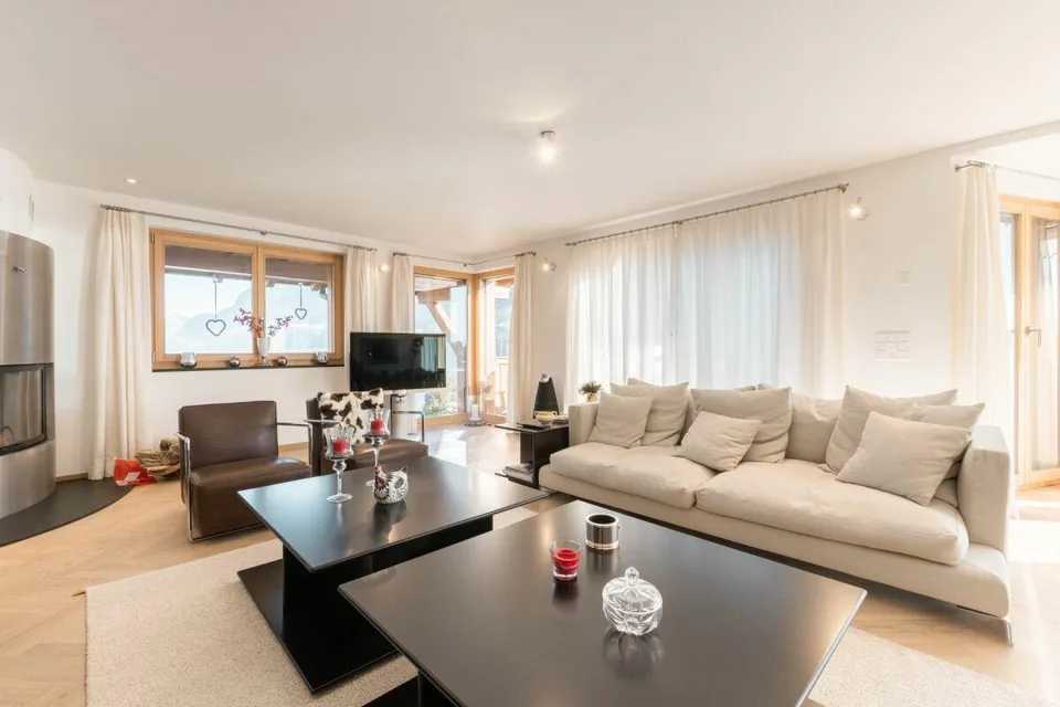 Beautiful 3 Bedroom Apartment with Boat Mooring and Lake View, Chalet Brienzersee – photo 19 of 30