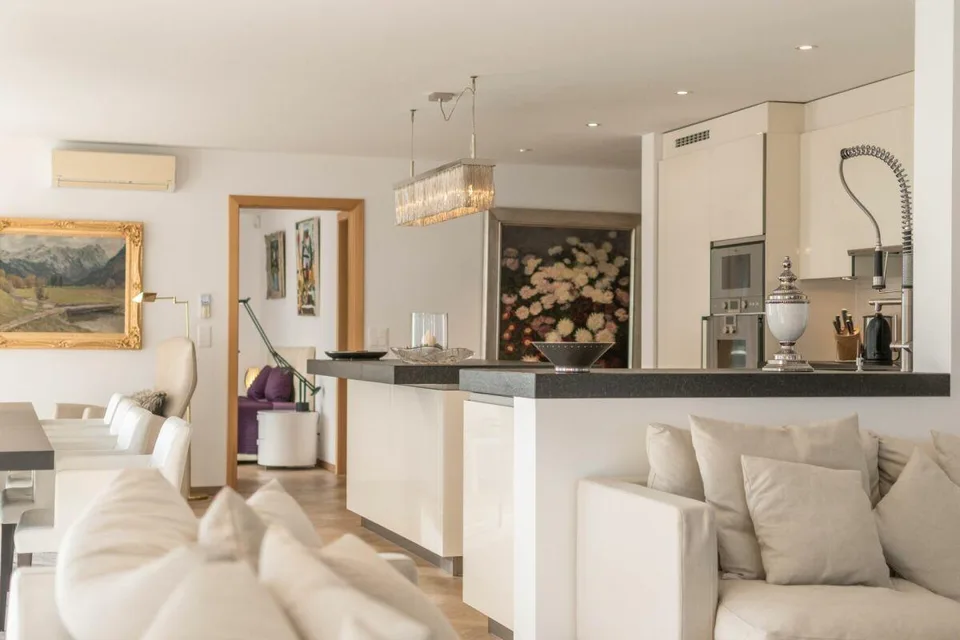 Beautiful 3 Bedroom Apartment with Boat Mooring and Lake View, Chalet Brienzersee – photo 10 of 30