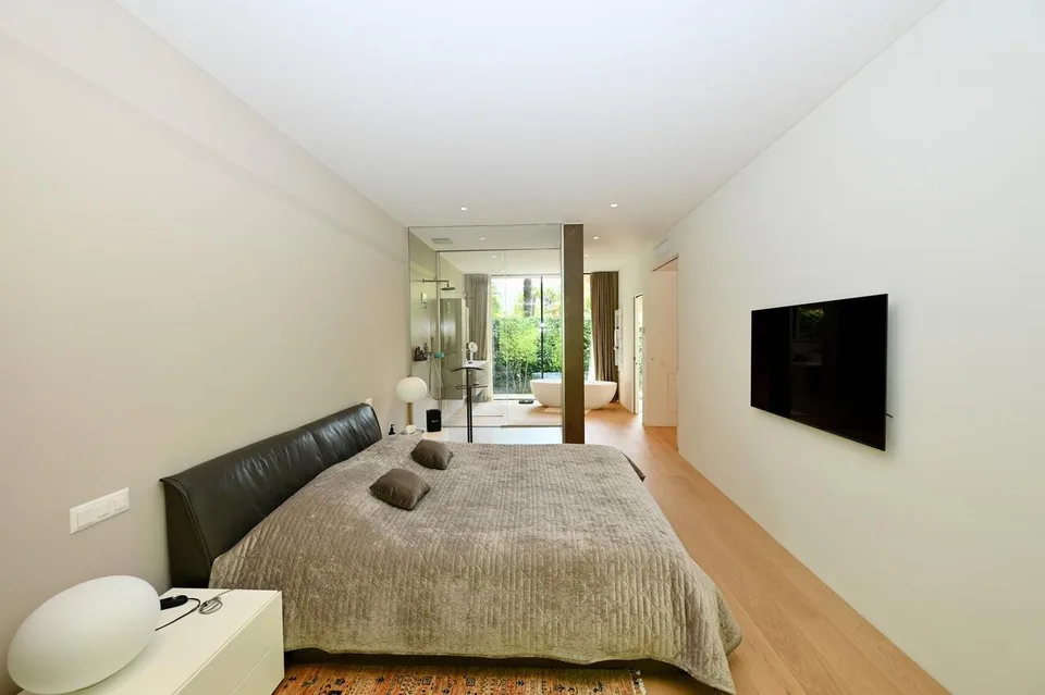 Villa Moderna di Lusso – Pace, Privacy ed Eleganza Contemporanea – foto 10 di 25