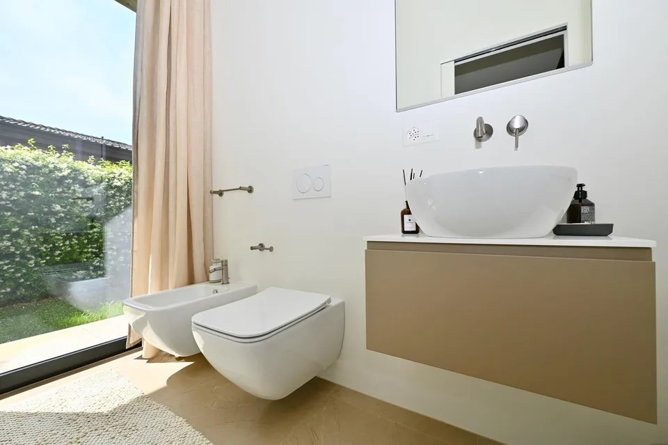 Villa Moderna di Lusso – Pace, Privacy ed Eleganza Contemporanea – foto 14 di 25
