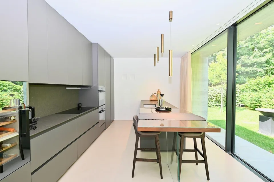 Villa Moderna di Lusso – Pace, Privacy ed Eleganza Contemporanea – foto 8 di 25