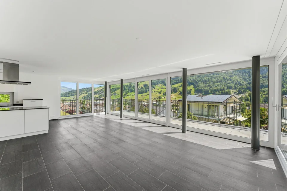 Appartamento di giardino 5,5 locali con vista sulle montagne di Nidwalden