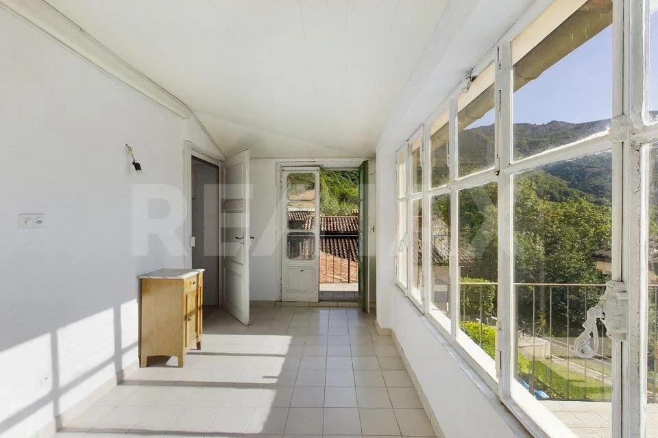 Rustico nel nucleo, con vista e garage doppio, Val Colla, come resi...