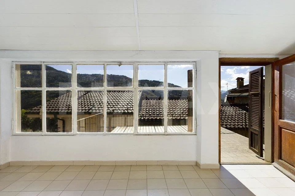 Rustico nel nucleo, con vista e garage doppio, Val Colla, come resi...