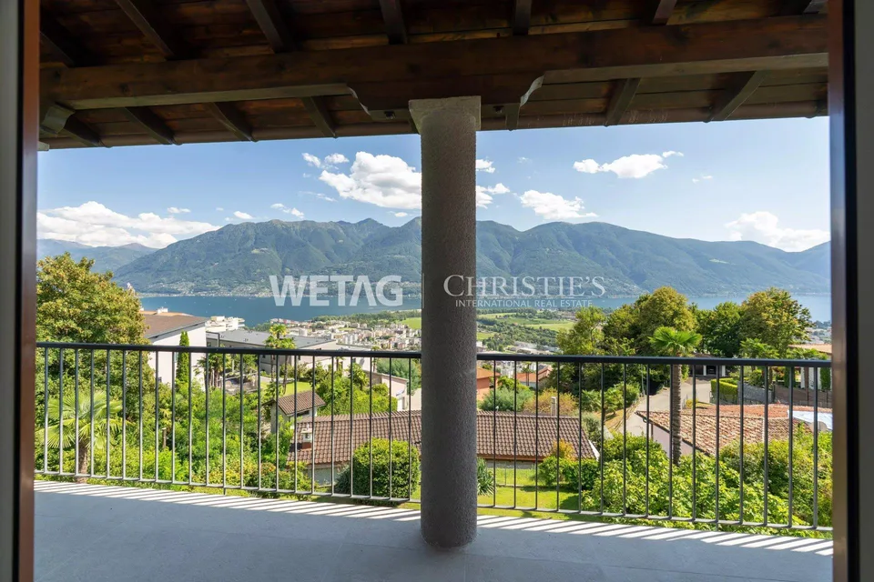 Locarno-Monti: Appartamento esclusivo con terrazza coperta spaziosa & vista panoramica in vendita