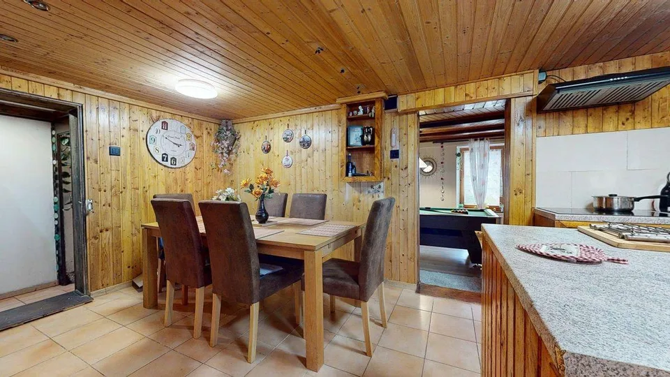 Dorfhaus mit ländlichem Charakter!