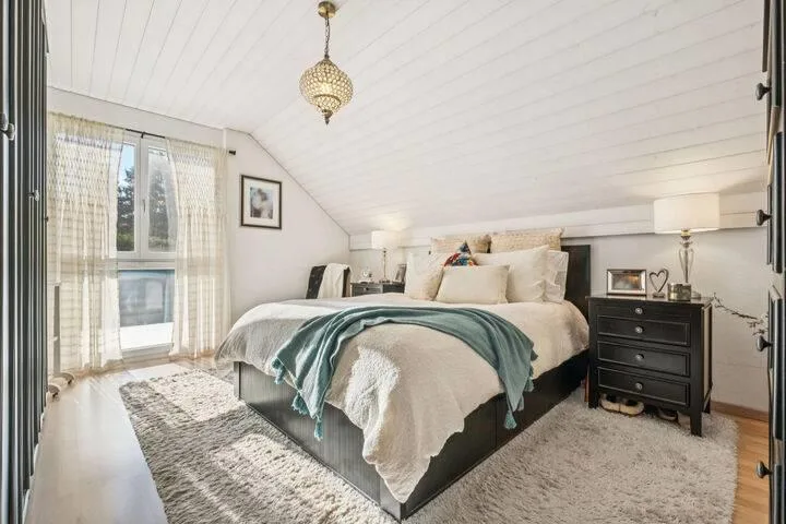MODERN LIVING WITH TIMELESS ELEGANCE