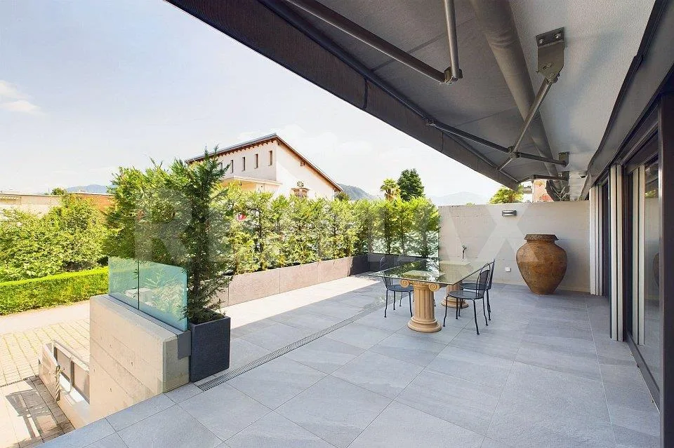 Moderna casa unifamiliare con giardino anche per vacanze