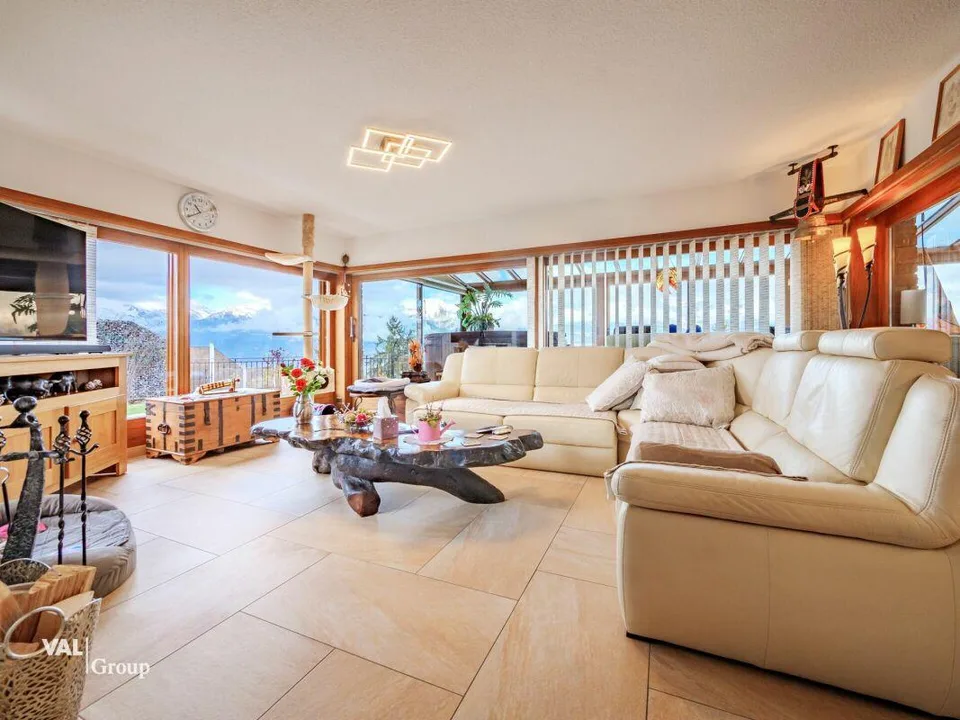 Chalet with exceptional panorama, sublimated by love and passion