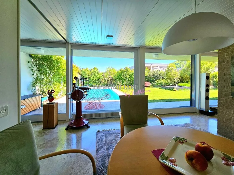 Mid century villa nahe Zürich, in nur 32 Minuten staufrei am Flughafen – Foto 8 von 26