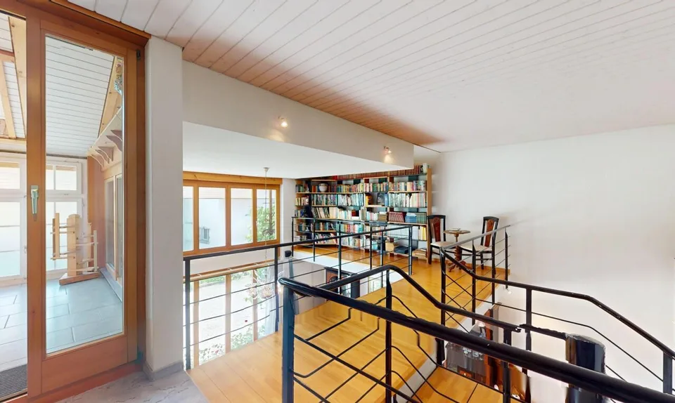 Casa familiare con grande terreno e opzioni di ampliamento – foto 7 di 21