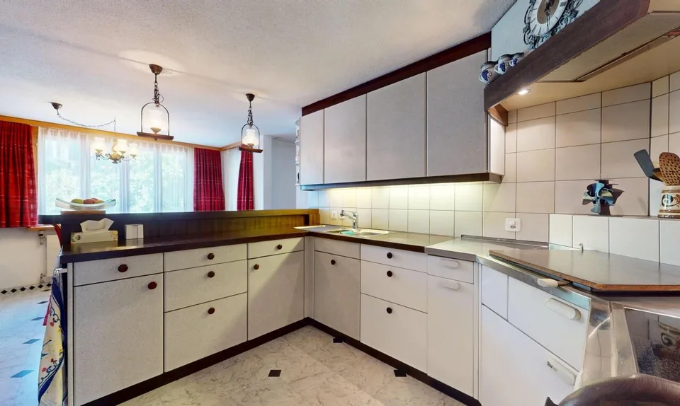 Casa familiare con grande terreno e opzioni di ampliamento – foto 9 di 21
