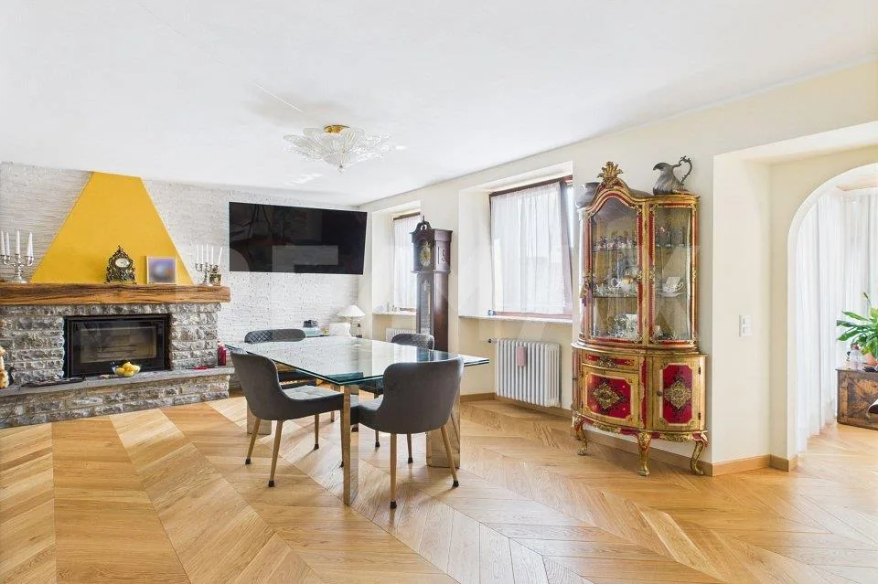 Casa rinnovata con posto auto