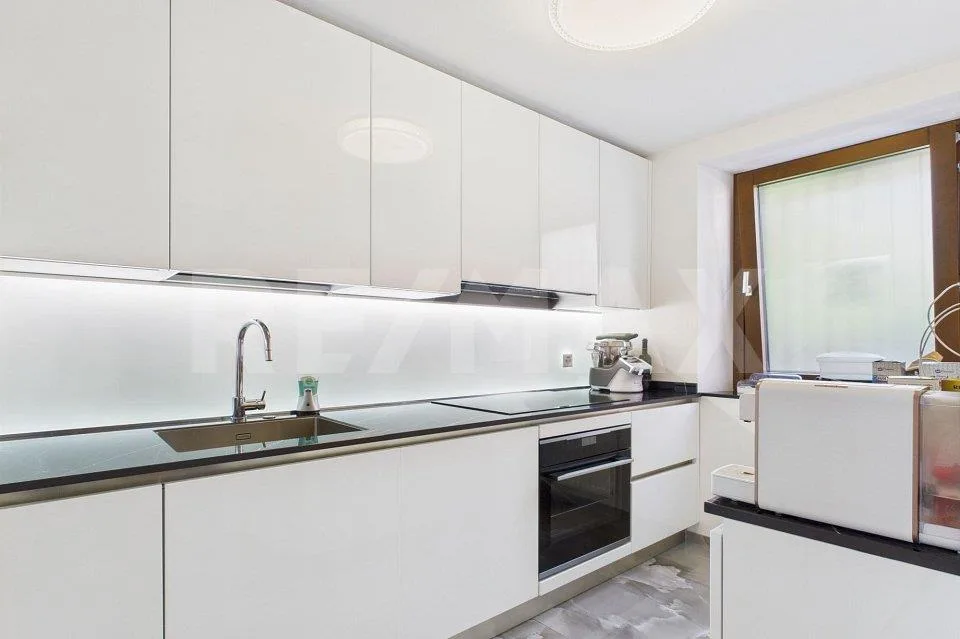 Casa rinnovata con posto auto