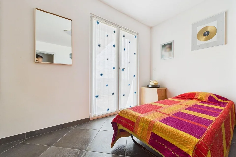 Exklusive Traumvilla! Wo Panorama, moderne Eleganz und Design perfekt miteinander harmonieren – Foto 19 von 30