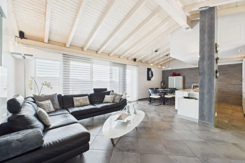 Exklusive Traumvilla! Wo Panorama, moderne Eleganz und Design perfekt miteinander harmonieren