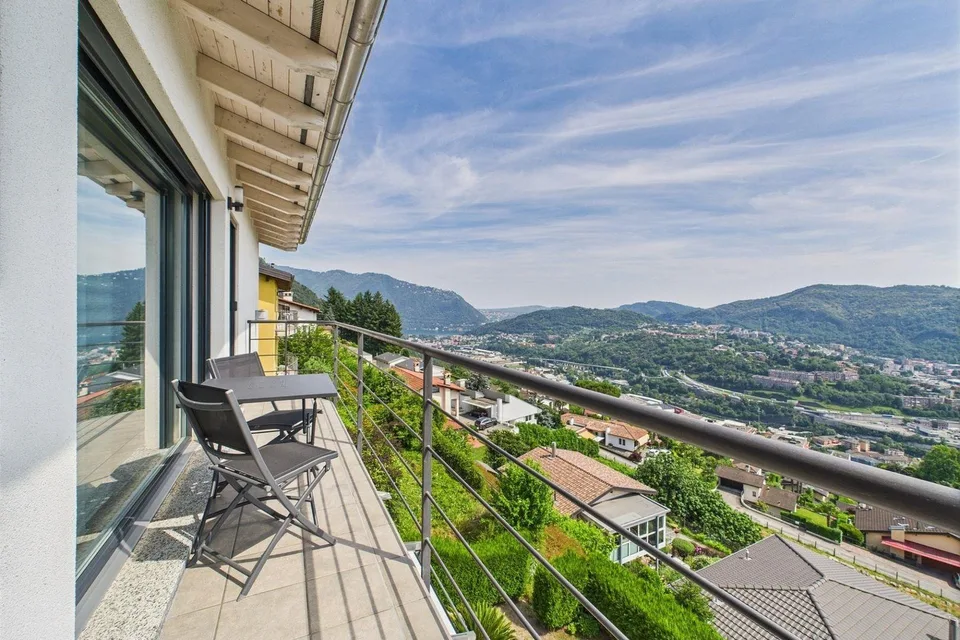 Exklusive Traumvilla! Wo Panorama, moderne Eleganz und Design perfekt miteinander harmonieren