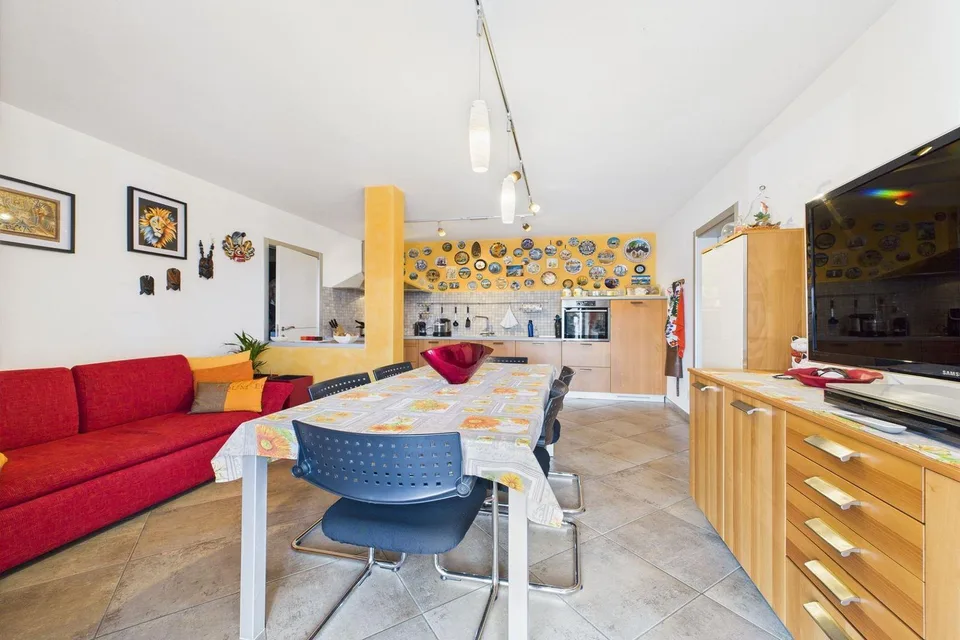 Exklusive Traumvilla! Wo Panorama, moderne Eleganz und Design perfekt miteinander harmonieren – Foto 23 von 30