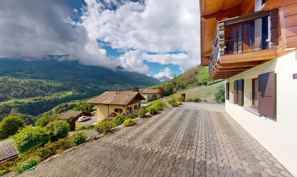 Esclusivo: affascinante chalet di 3 camere in ottimo stato