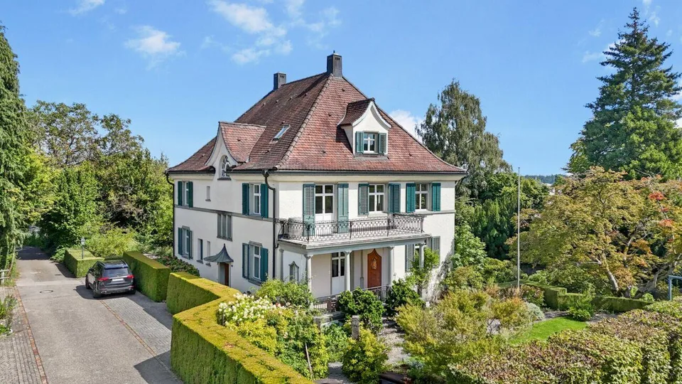 Villa Art Nouveau storica con charme, grande giardino e molto spazio per i vostri sogni di vita