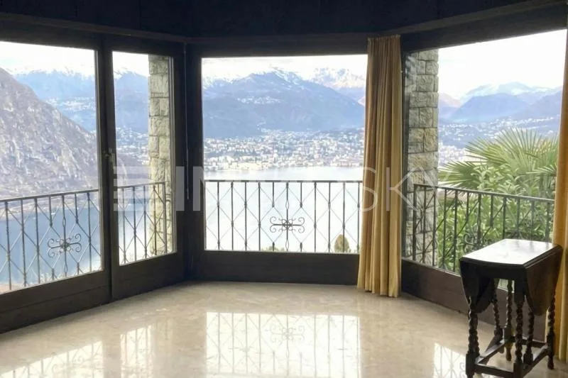 Arogno: Characteristic house with lake view, garden and great potential – photo 27 of 51