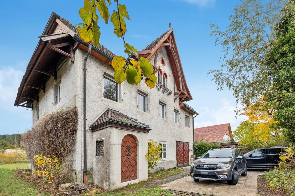 Una casa di carattere con volumi generosi, pronta a scrivere una nuova storia – foto 10 di 12