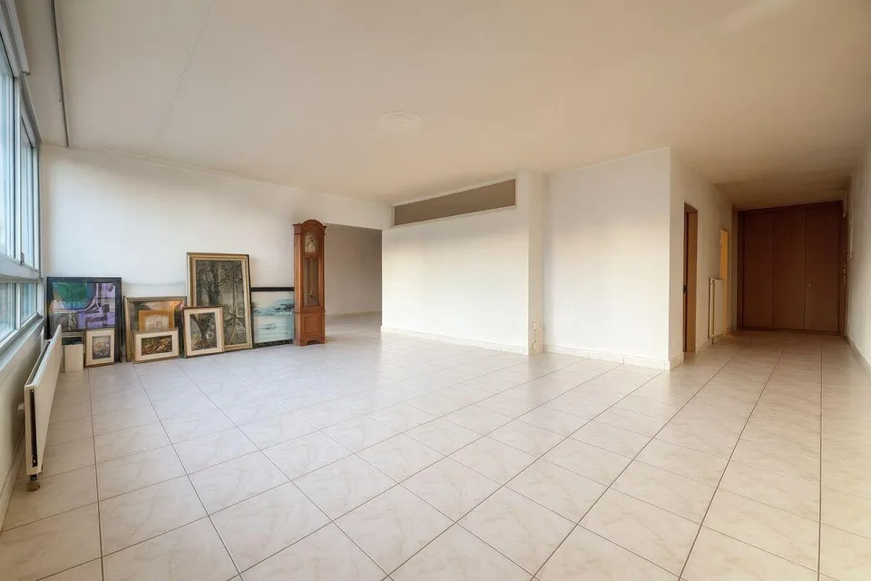 Appartamento all'ultimo piano di 5 locali con balcone