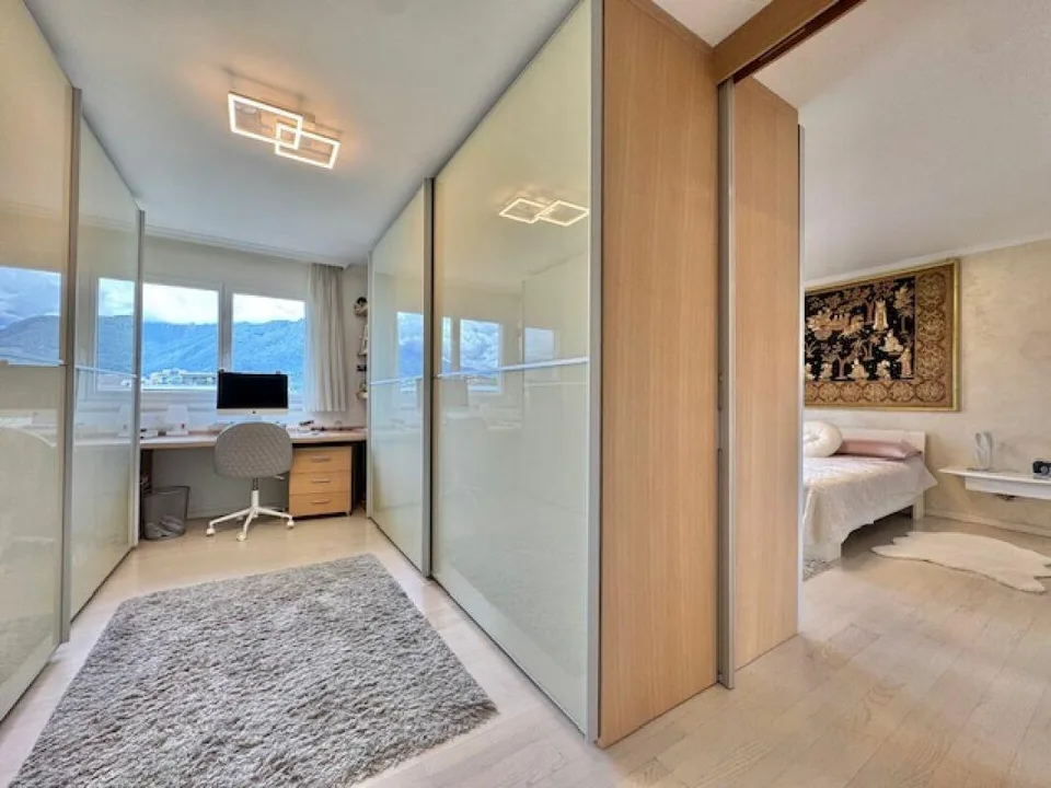 Vente au centre de Locarno - Vaste et lumineux appartement attique (également résidence secondaire) – photo 13 sur 29