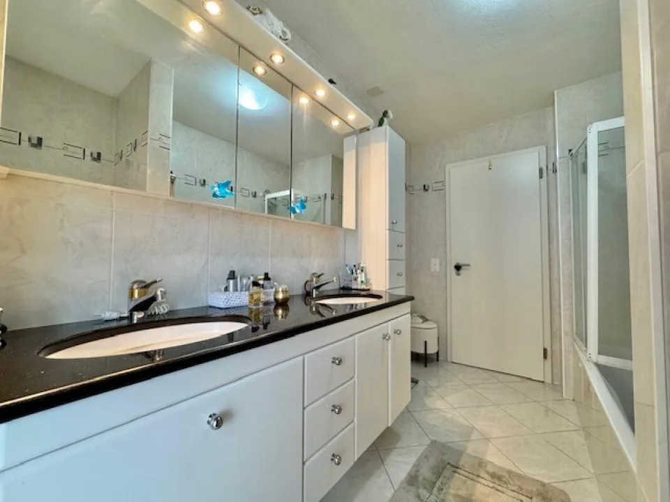 Vente au centre de Locarno - Vaste et lumineux appartement attique (également résidence secondaire) – photo 15 sur 29