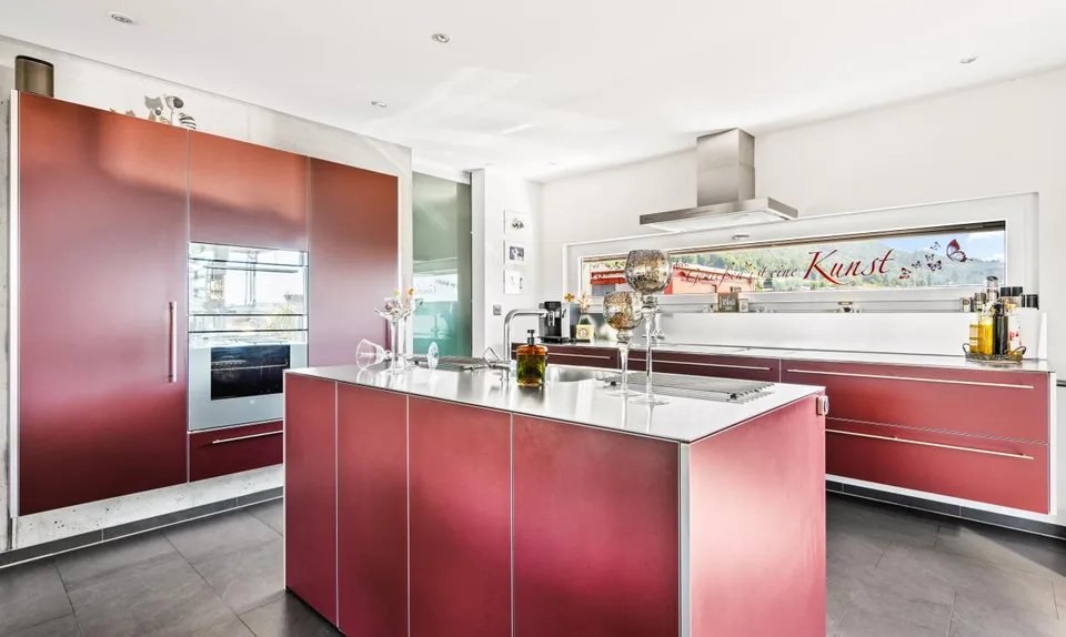 Exklusive Attika mit Wintergarten und 120 m² Terrasse