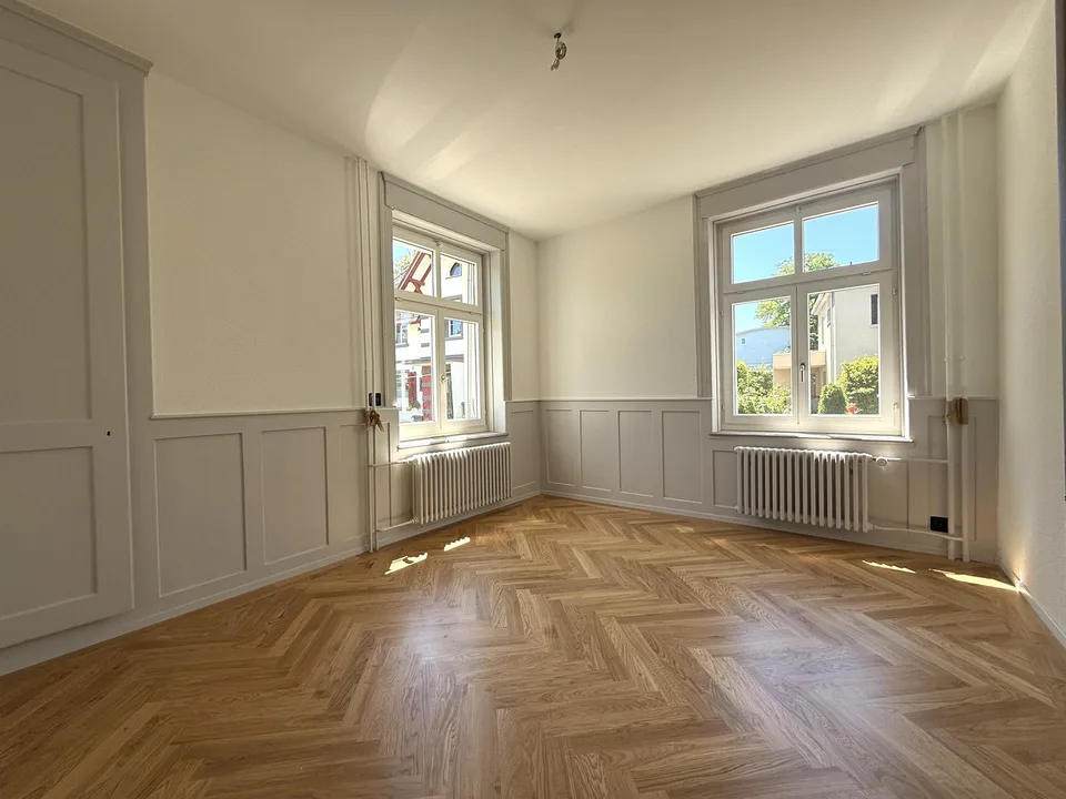 an bester Lage | totalrenovierte 3.5-ZWG mit herrlicher Terrasse