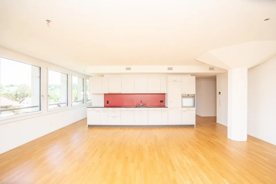 Wunderschöne und helle 3.5-Zimmer-Wohnung im Poly-Areal