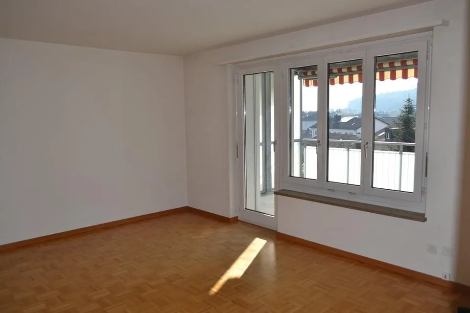 Appartement spacieux 4 pièces à Zürich-Oerlikon
