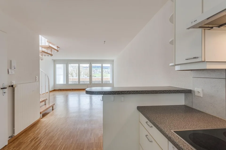 Helle Maisonette-Wohnung zu vermieten