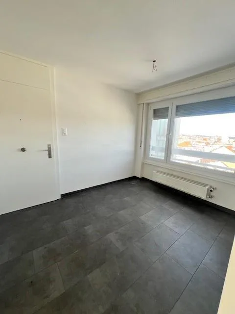 Bello appartamento di 4.5 locali in un edificio con ascensore – foto 7 di 7