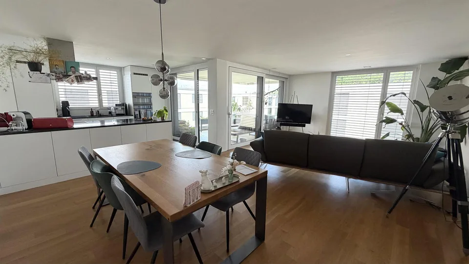 Schöne und helle 4.5 Zimmerwohnung in Kloten zu vermieten