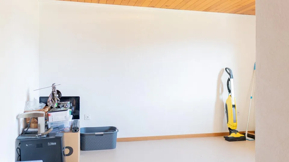Casa a due famiglie e stalla con una vista meravigliosa e un sole perfetto – foto 11 di 24