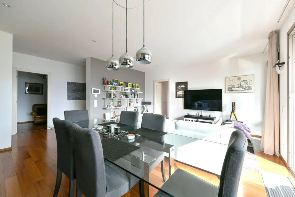 Moderne und mit Seesicht 3.5 Zi-Wohnung