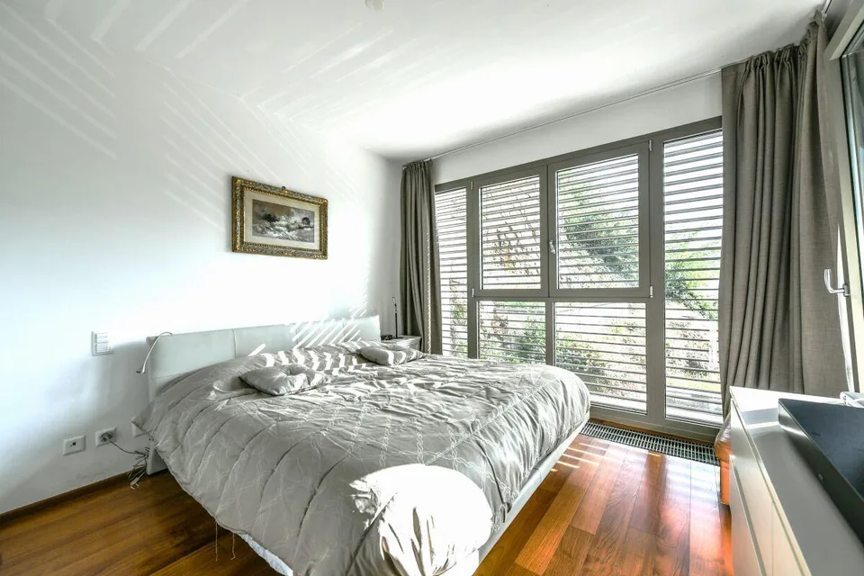 Moderne und mit Seesicht 3.5 Zi-Wohnung – Foto 9 von 12
