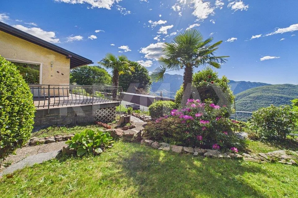 Accogliente casa unifamiliare con terrazza panoramica e giardino