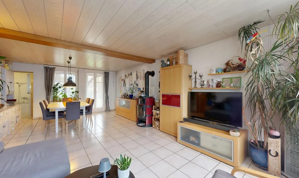 Charmantes Zweifamilienhaus mit Potenzial in Kappelen – Foto 7 von 19
