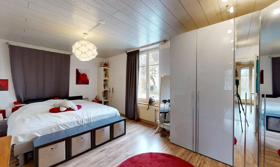 Charmantes Zweifamilienhaus mit Potenzial in Kappelen – Foto 8 von 19