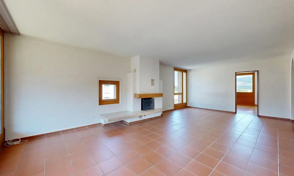 Vivere a contatto con la natura con camino, balcone e propria sala hobby