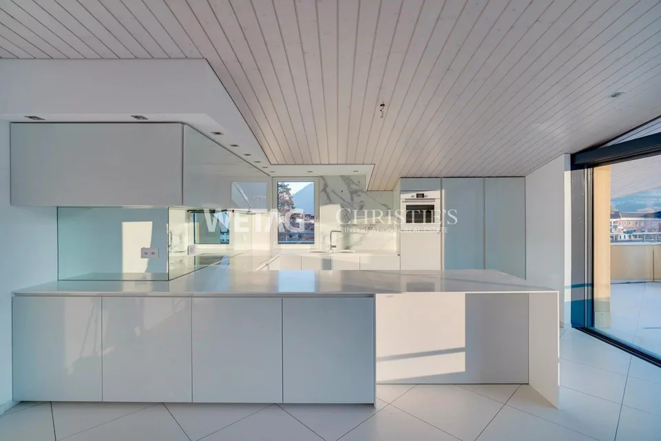 Ascona: Elegante penthouse di lusso con ampie terrazze in posizione centrale in vendita