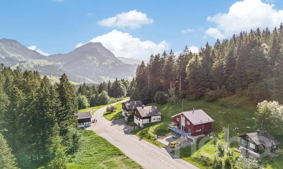 Maison familiale de 6,5 pièces dans un environnement naturel au pied du Säntis