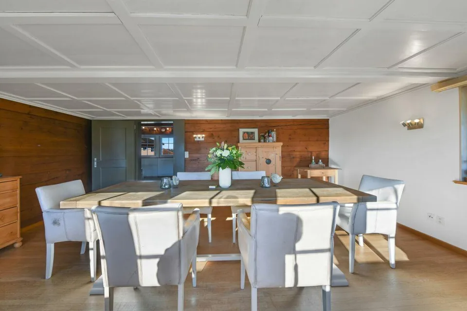 6.5 ZIMMER DOPPELEINFAMILIENHAUS MIT GROSSEM GARTEN UND EINLIEGERWOHNUNG – Foto 6 von 27