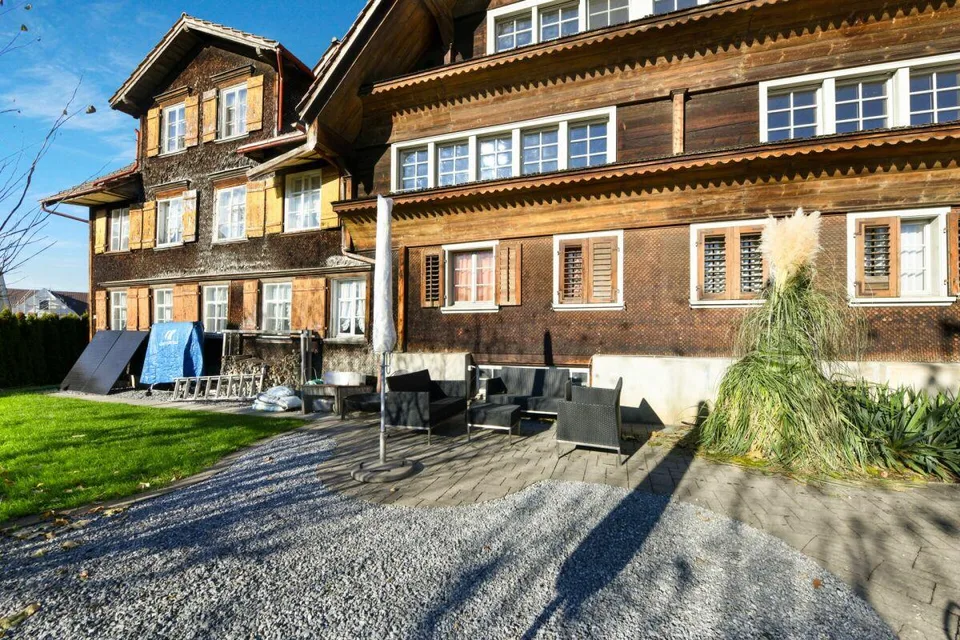 6.5 ZIMMER DOPPELEINFAMILIENHAUS MIT GROSSEM GARTEN UND EINLIEGERWOHNUNG – Foto 18 von 27