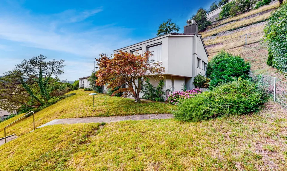 Affascinante casa familiare indipendente di 7,5 stanze a Lenzburg