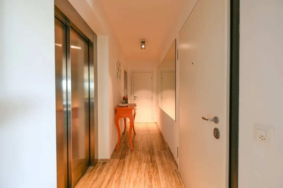 Sehr schöne und moderne 3.5 Zi-Wohnung mit teilweise See Sicht – Foto 8 von 8
